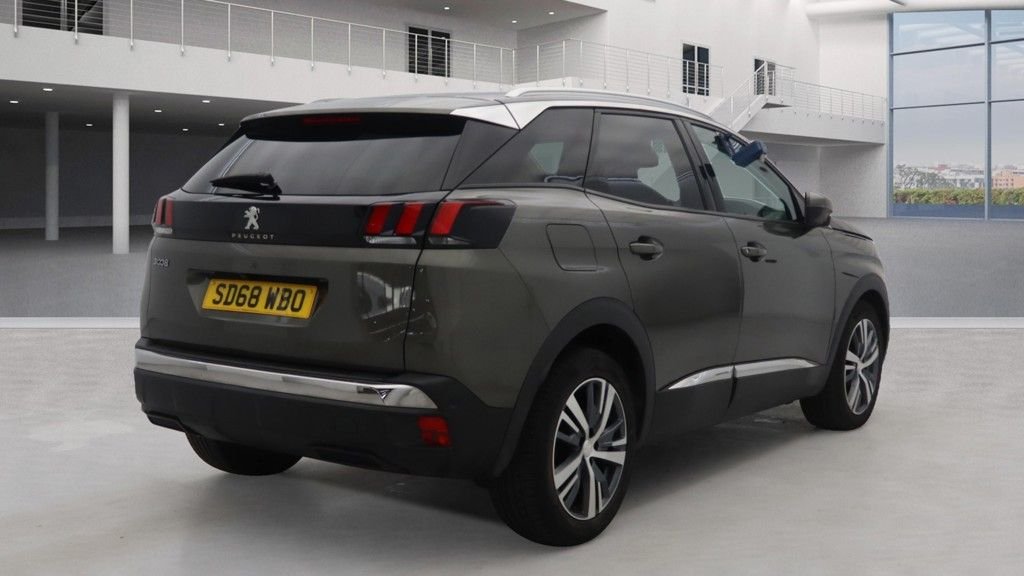 Used Peugeot 3008 2018 for sale - 76883540: Photo 5