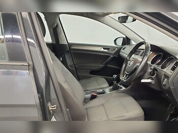 Used Volkswagen Golf 2017 for sale - 78181688: Photo