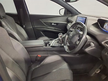 Used Peugeot 3008 2018 for sale - 76867841: Photo