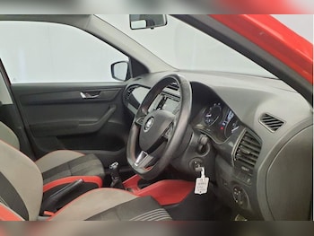 Used Skoda Fabia 2015 for sale - 75527639: Photo