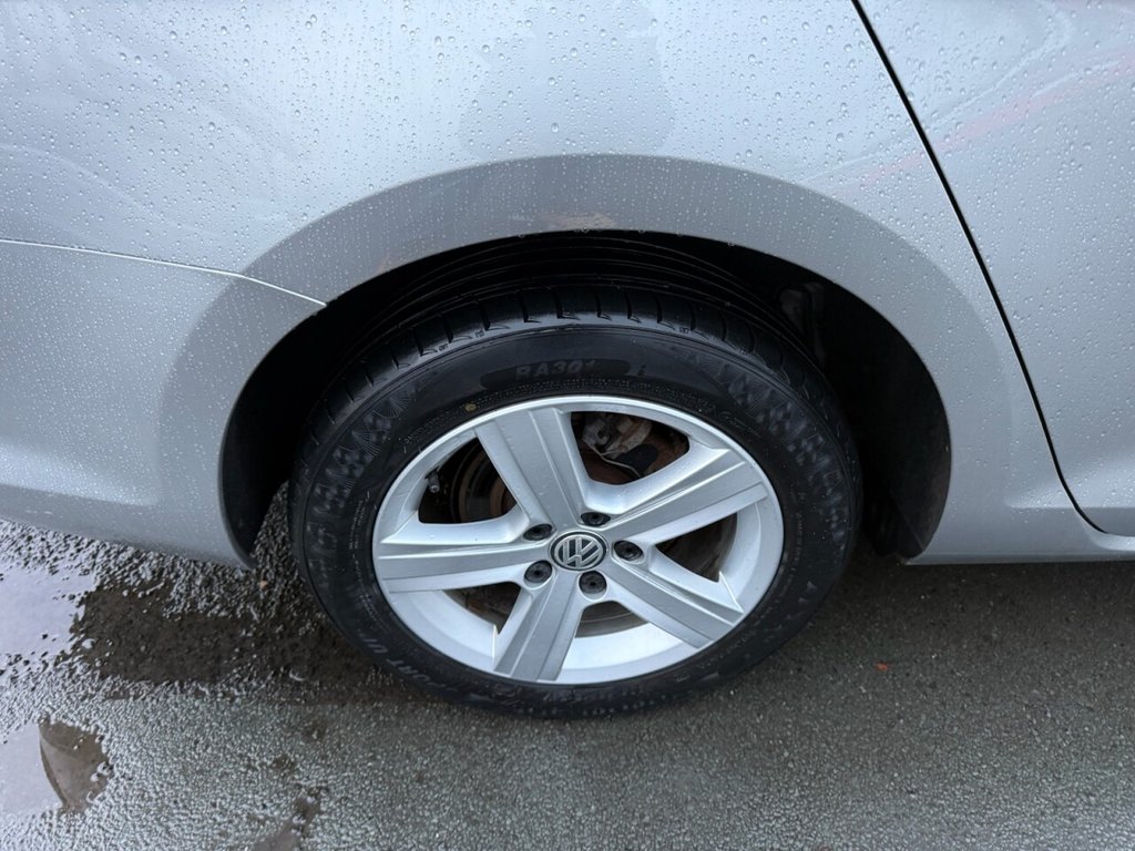 Used Volkswagen Golf 2017 for sale - 76950690: Photo 39