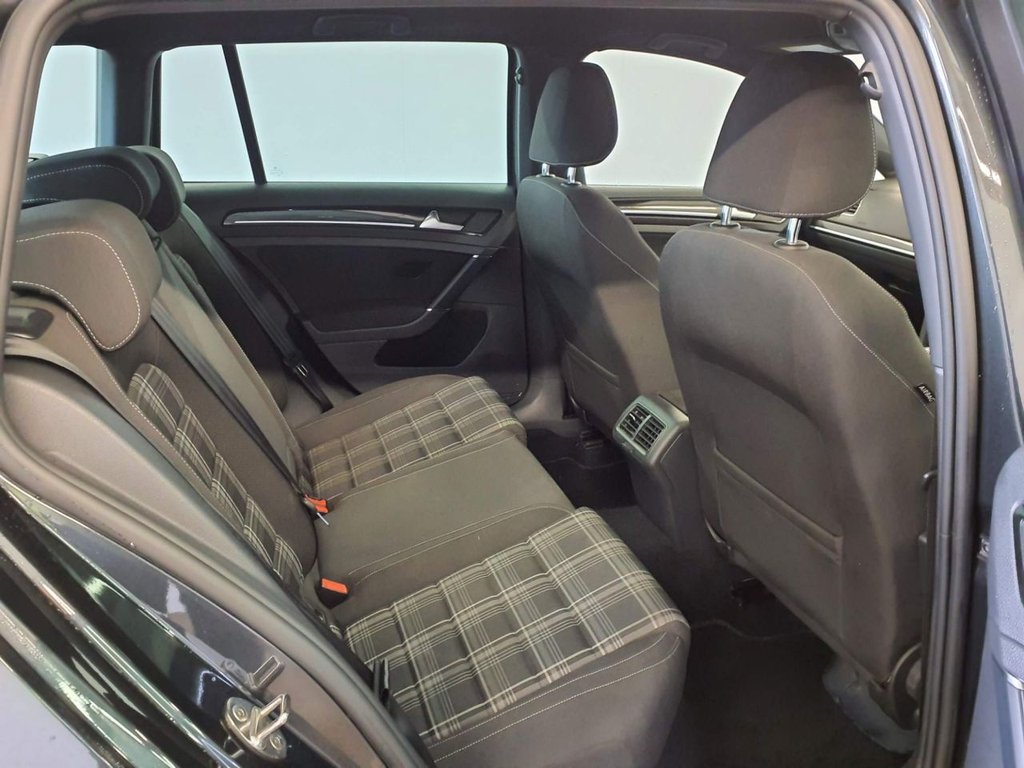 Used Volkswagen Golf 2016 for sale - 77850197: Photo 10