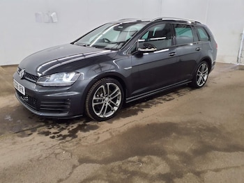 Used Volkswagen Golf 2016 for sale - 77850197: Photo
