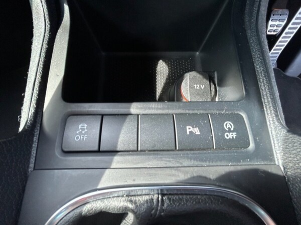 Used Volkswagen Scirocco 2015 for sale - 75572995: Photo 50