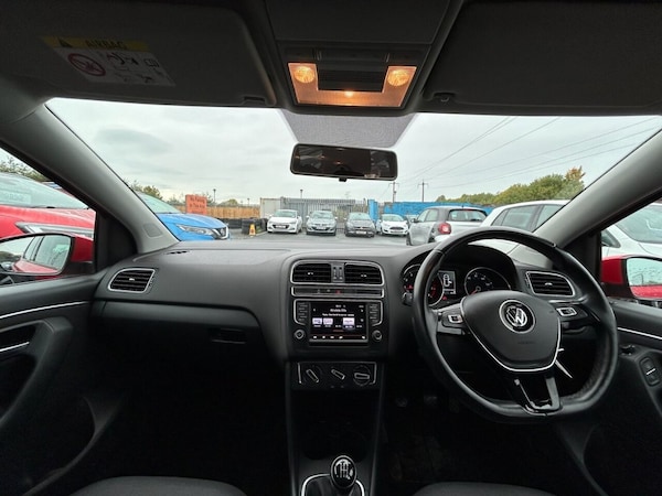 Used Volkswagen Polo 2015 for sale - 76068793: Photo 8