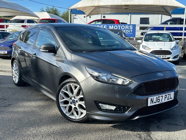 Used Ford Focus 2017 for sale - 76250173: Photo 1
