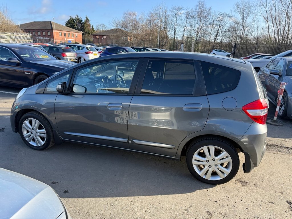 Used Honda Jazz 2014 for sale - 77655089: Photo 19