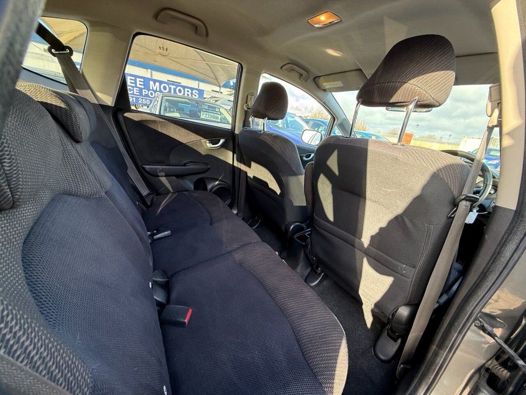 Used Honda Jazz 2014 for sale - 77655089: Photo 37