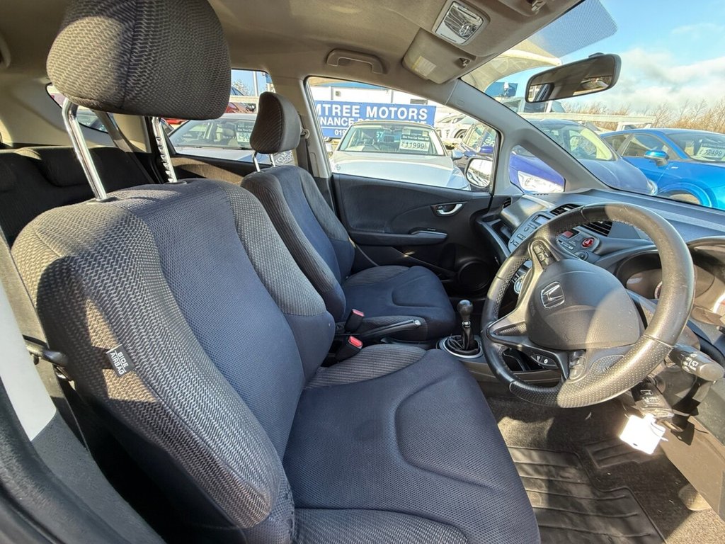 Used Honda Jazz 2014 for sale - 77655089: Photo 39