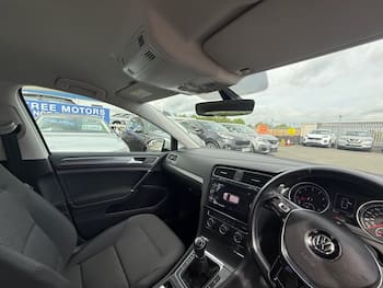 Used Volkswagen Golf 2018 for sale - 79574052: Photo