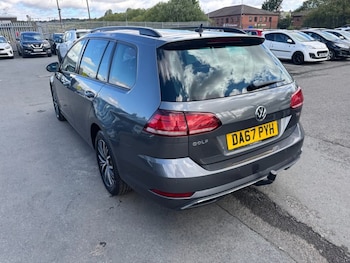 Used Volkswagen Golf 2017 for sale - 79322771: Photo