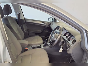 Used Volkswagen Golf 2015 for sale - 78851145: Photo