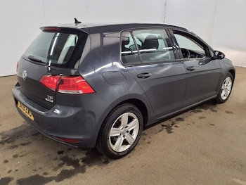 Used Volkswagen Golf 2016 for sale - 78514492: Photo