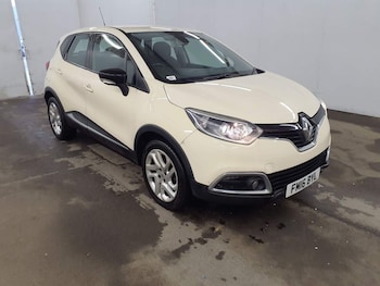 Used Renault Captur 2016 for sale - 77557952: Photo
