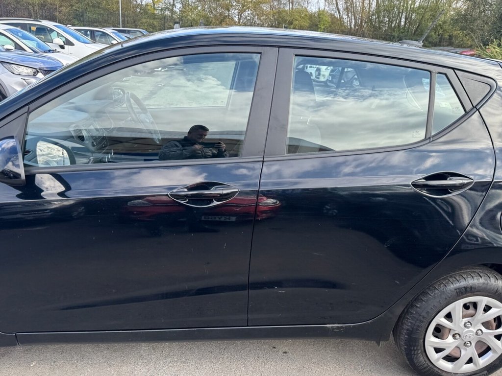 Used Hyundai i10 2019 for sale - 76029395: Photo 19
