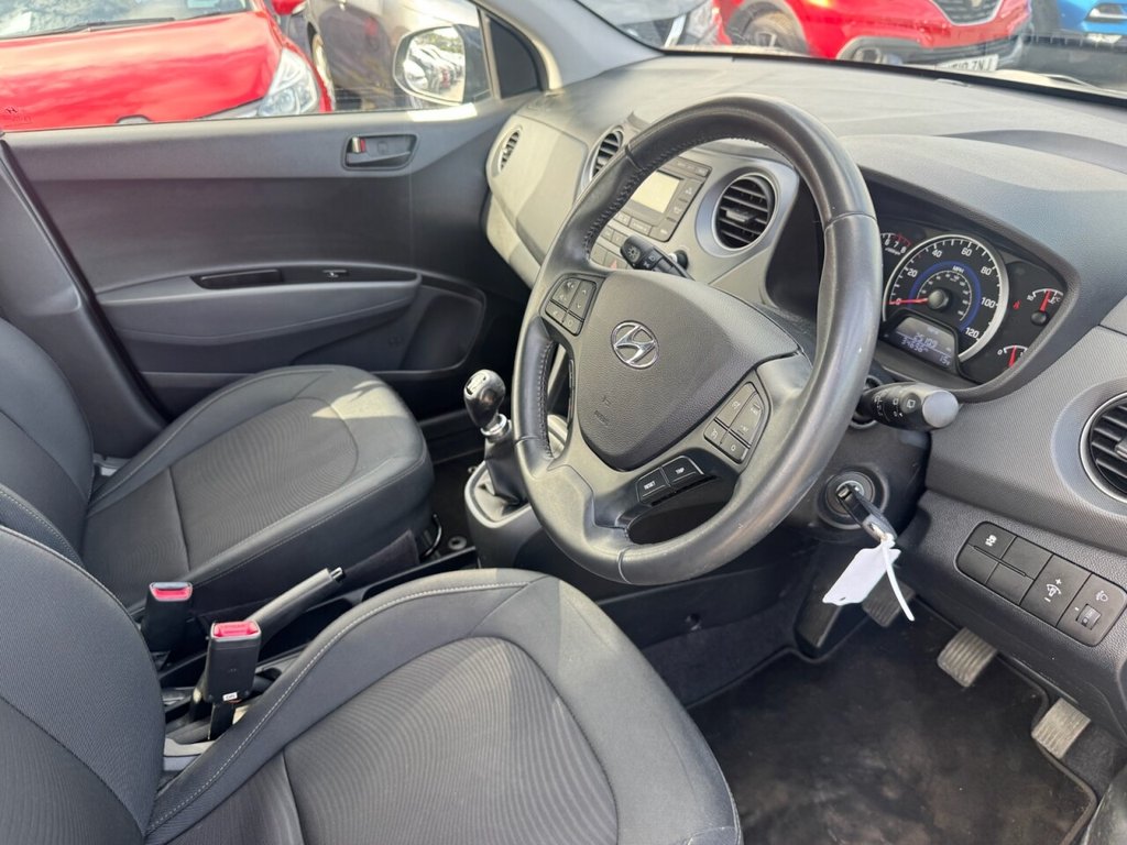 Used Hyundai i10 2019 for sale - 76029395: Photo 2