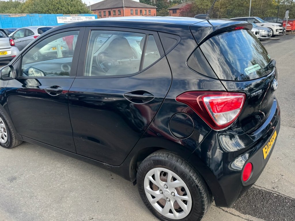 Used Hyundai i10 2019 for sale - 76029395: Photo 29