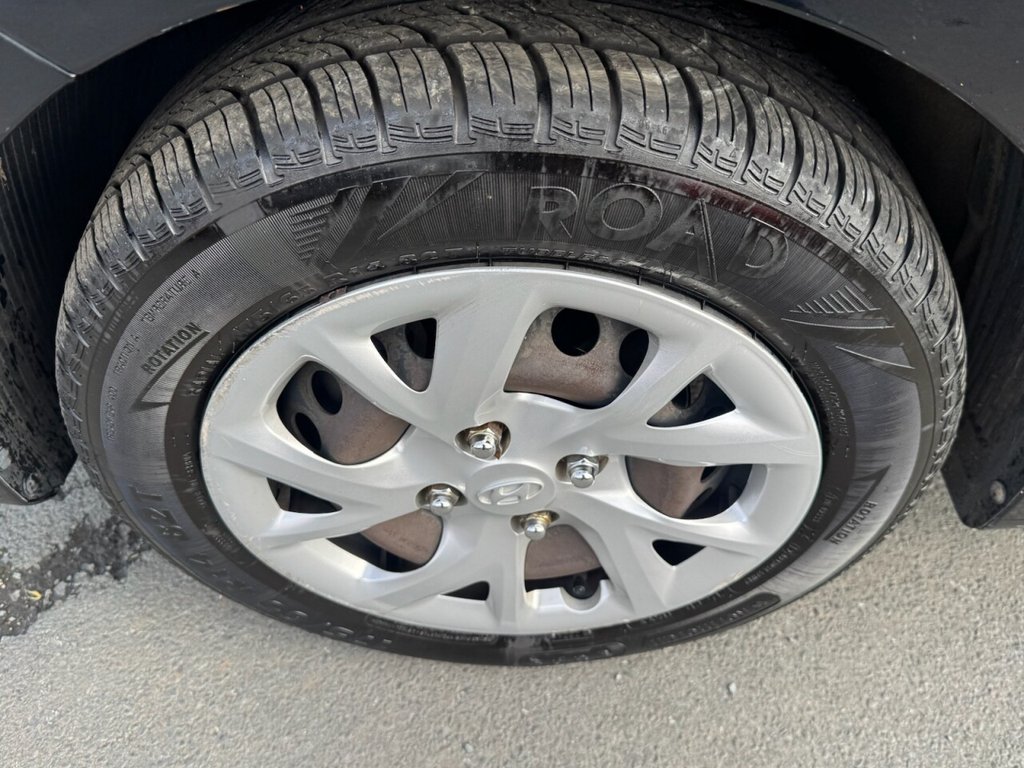 Used Hyundai i10 2019 for sale - 76029395: Photo 32