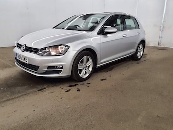 Used Volkswagen Golf 2015 for sale - 78181727: Photo