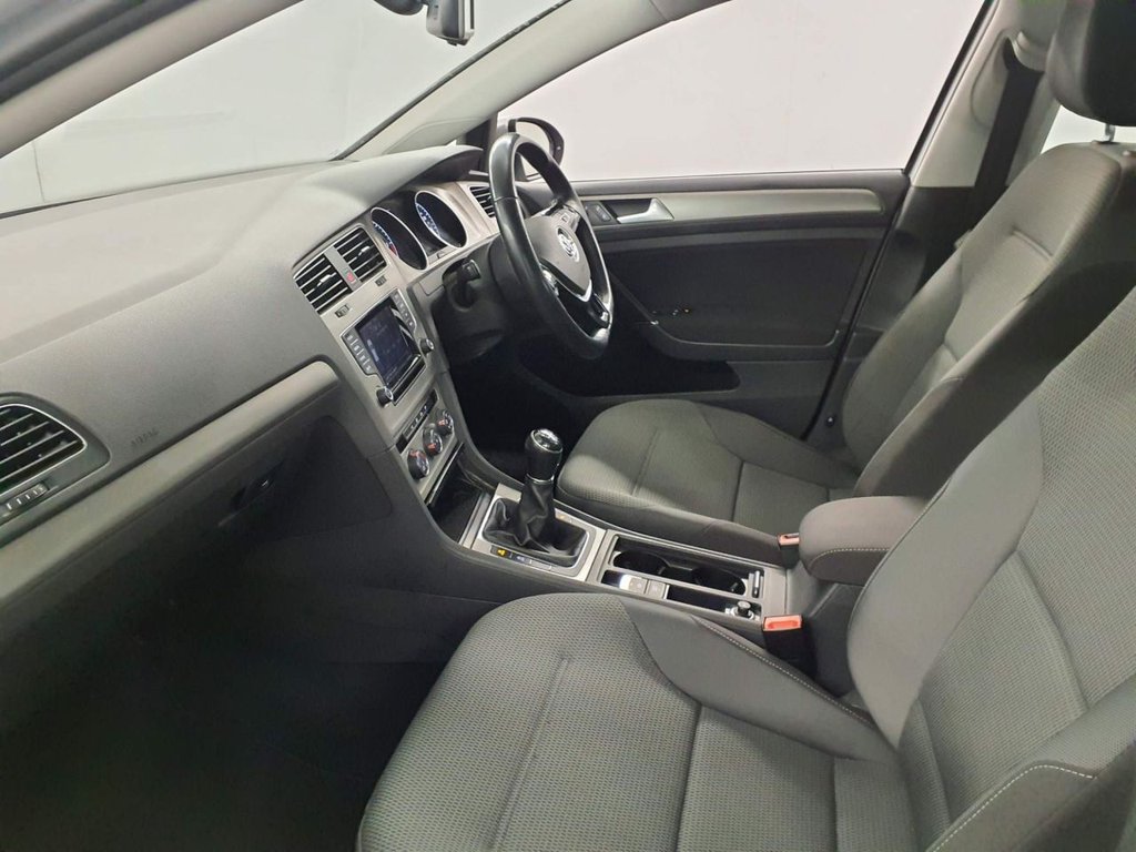 Used Volkswagen Golf 2015 for sale - 78181727: Photo 9