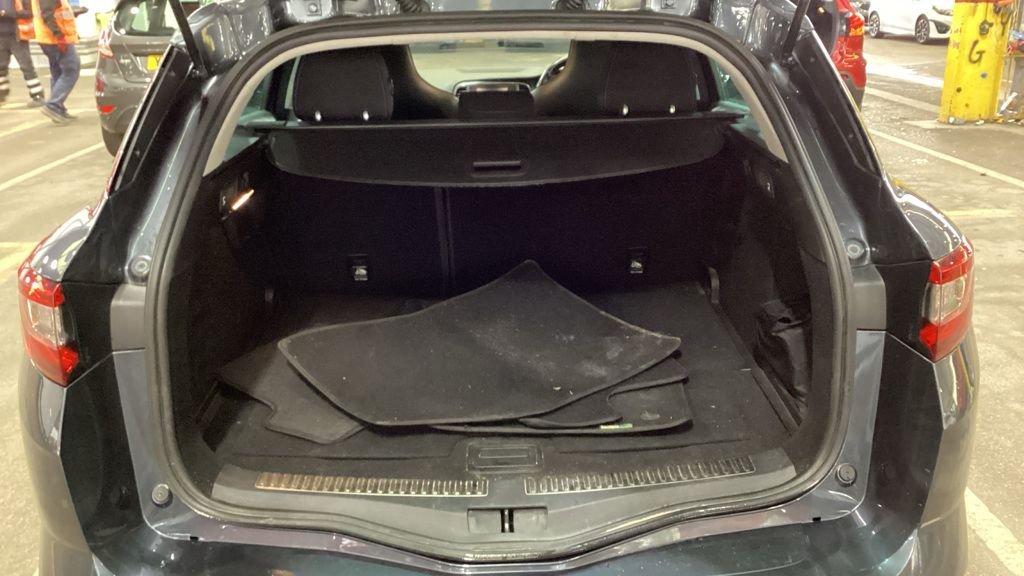 Used Renault Megane 2019 for sale - 77748743: Photo 7