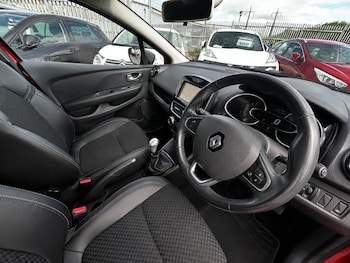 Used Renault Clio 2019 for sale - 79300452: Photo