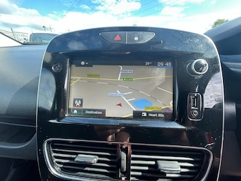 Used Renault Clio 2019 for sale - 79300452: Photo