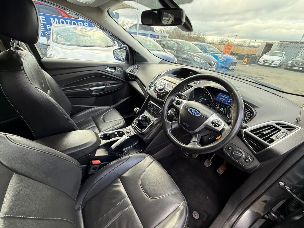 Used Ford Kuga 2015 for sale - 77643041: Photo 2