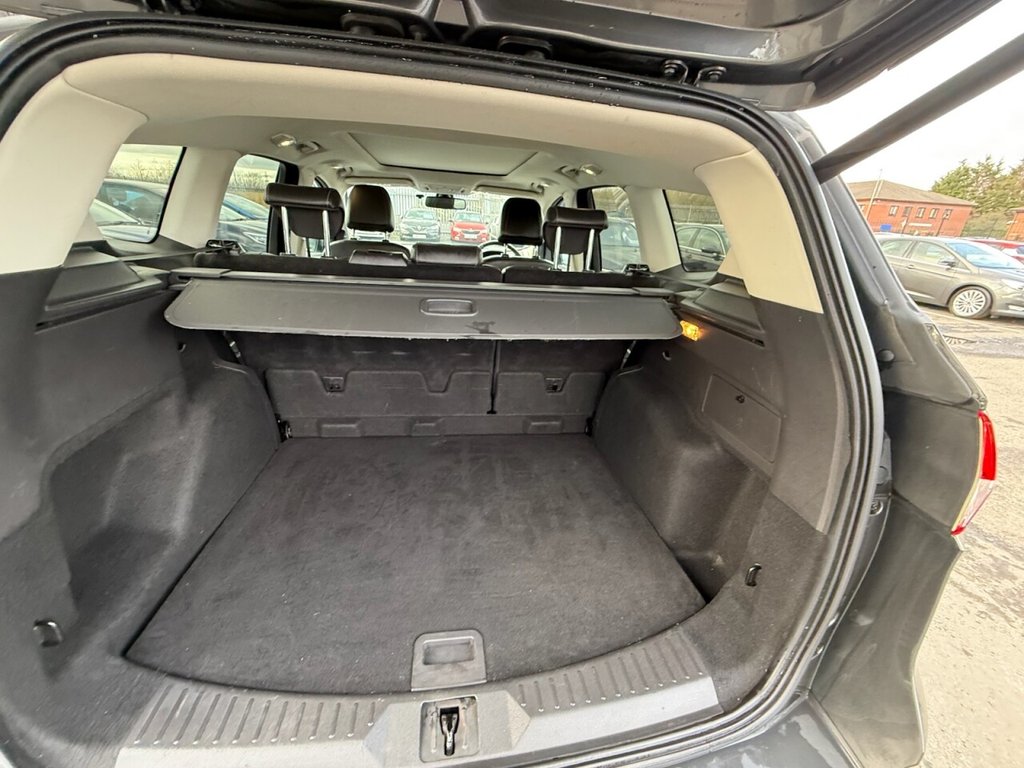 Used Ford Kuga 2015 for sale - 77643041: Photo 32