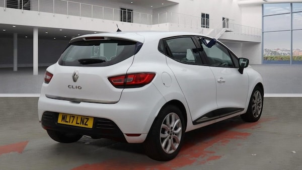 Used Renault Clio 2017 for sale - 76323604: Photo 5