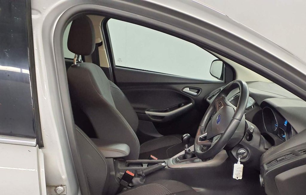 Used Ford Focus 2017 for sale - 77037957: Photo 9