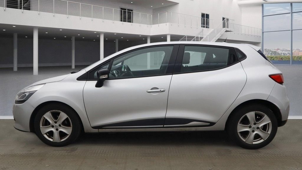 Used Renault Clio 2016 for sale - 77952695: Photo 8