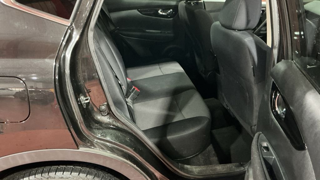 Used Nissan Qashqai 2016 for sale - 77557892: Photo 8