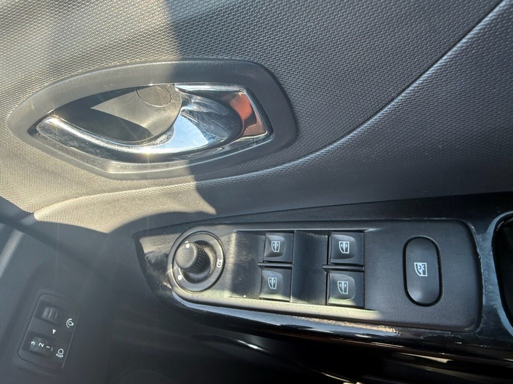 Used Renault Captur 2013 for sale - 76356339: Photo 50