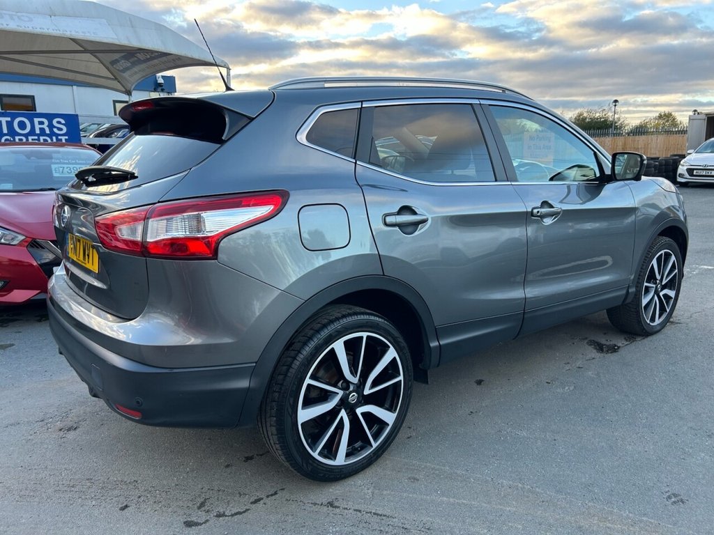 Used Nissan Qashqai 2017 for sale - 76323515: Photo 40