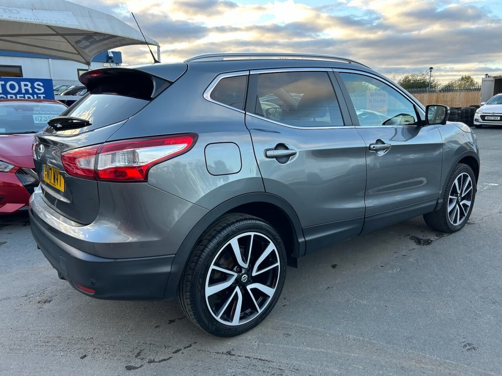 Used Nissan Qashqai 2017 for sale - 76323515: Photo 41