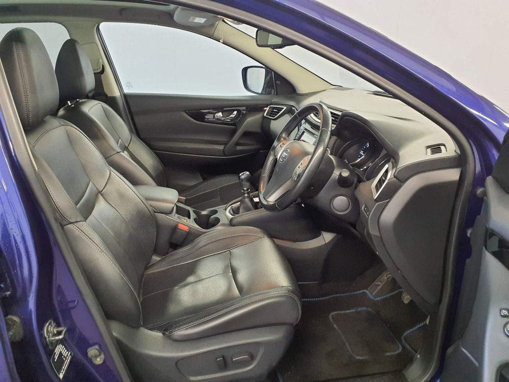 Used Nissan Qashqai 2017 for sale - 77572017: Photo 2