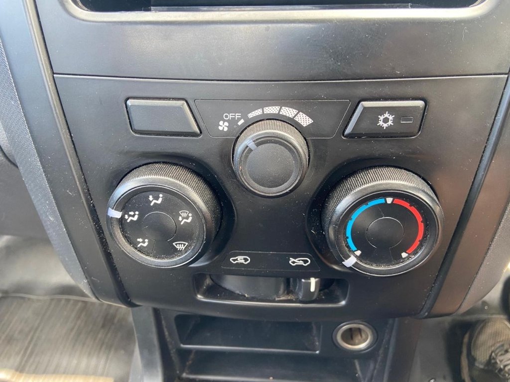 Used Isuzu D-Max 2019 for sale - 76147633: Photo 20