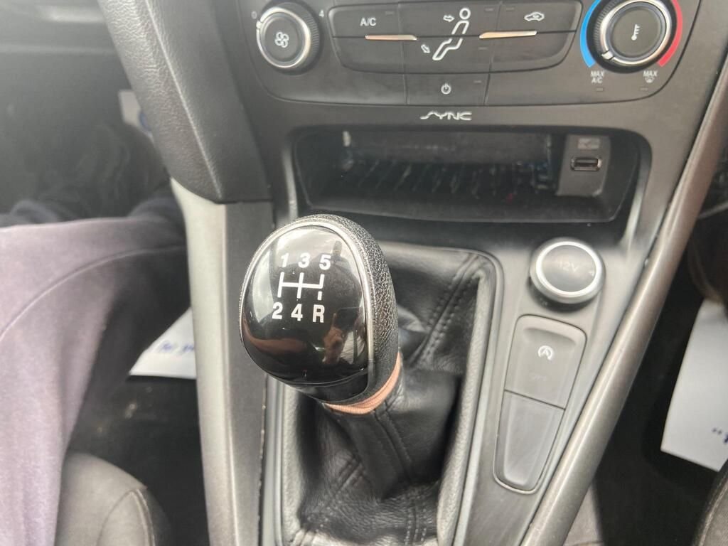 Used Ford Focus 2017 for sale - 76297189: Photo 8