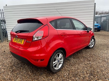 Used Ford Fiesta 2015 for sale - 77798293: Photo