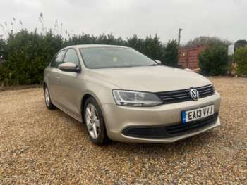 2013 (13) - 1.6 TDI CR Bluemotion Tech SE 4dr