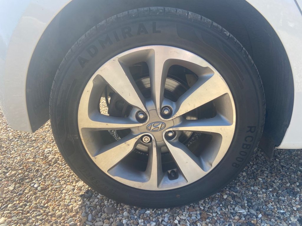 Used Hyundai i20 2015 for sale - 78206635: Photo 24