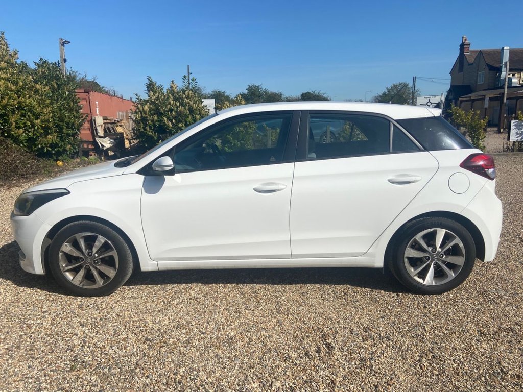 Used Hyundai i20 2015 for sale - 78206635: Photo 6