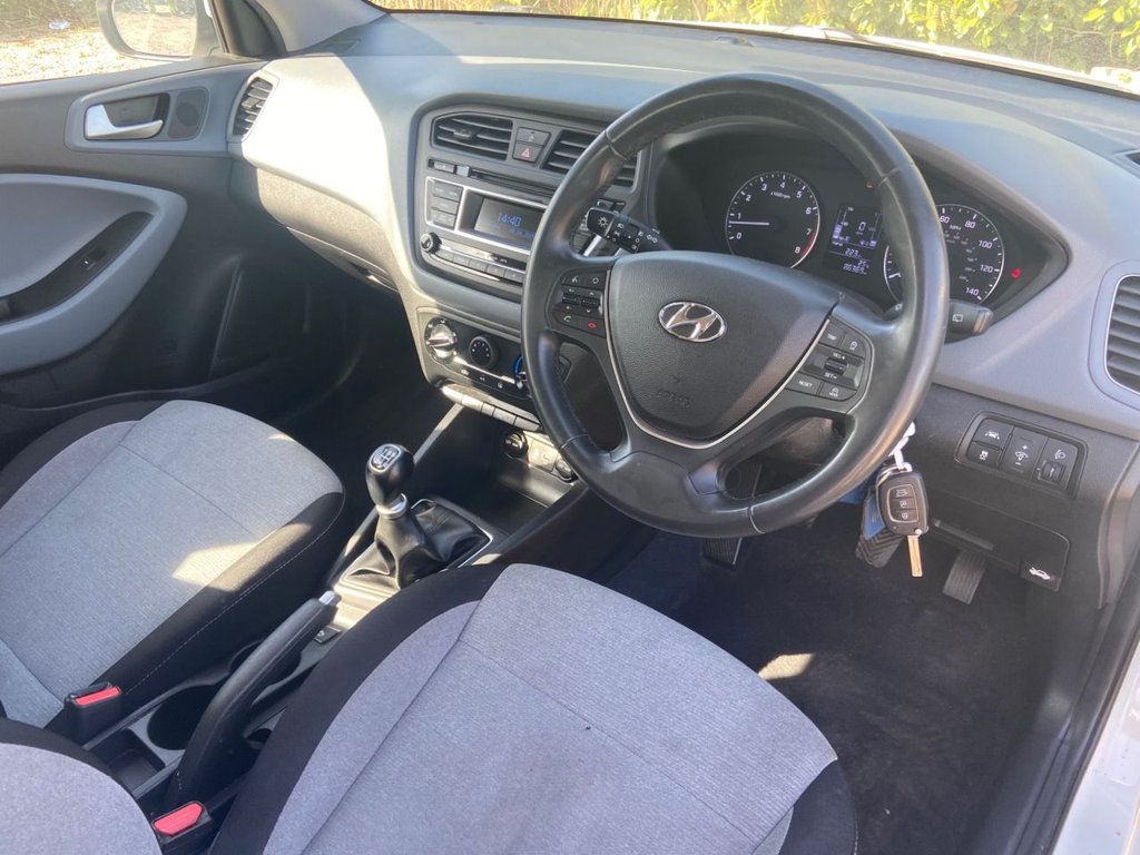 Used Hyundai i20 2015 for sale - 78206635: Photo 9