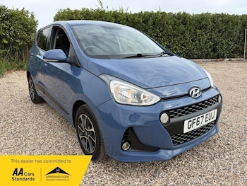 Used Hyundai i10 2017 for sale - 79550579: Photo
