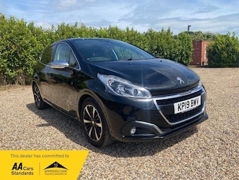 Used Peugeot 208 2019 for sale - 79182699: Photo