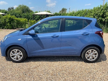 Used Hyundai i10 2018 for sale - 78959851: Photo