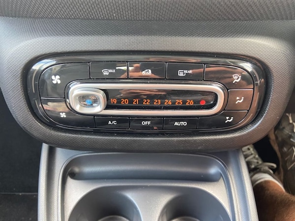 Used smart fortwo 2016 for sale - 76142400: Photo 26