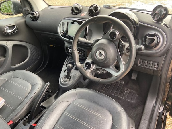 Used smart fortwo 2016 for sale - 76142400: Photo 9