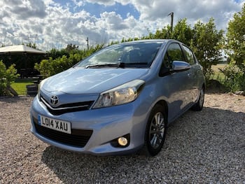 Used Toyota Yaris 2014 for sale - 79835711: Photo